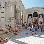 Luxurious In Сasa de vacaciones Split