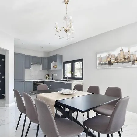 Awesome In Split With Wifi *