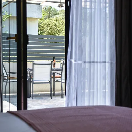 Awesome In Split With Wifi *