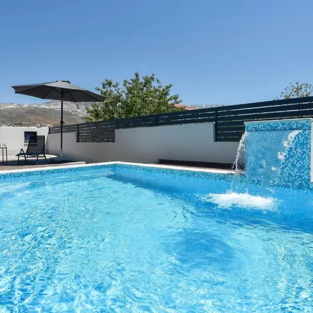 Awesome In Split With Wifi Holiday home *