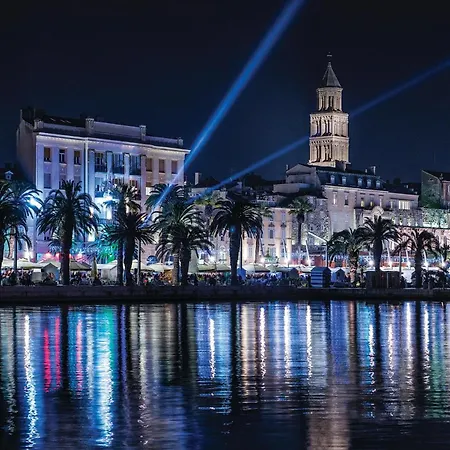 Awesome In Split With Wifi בית נופש *